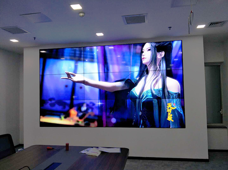 9連屏北京市海淀區(qū)硅谷亮城會議室 LG55寸1.8mm拼接案例